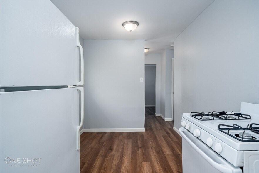 Building Photo - 525 N Bowie Dr