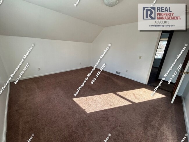 Building Photo - 3 Bedroom Single Family Home Downtown Nashua