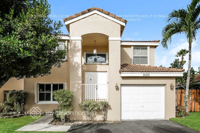 Building Photo - 8385 SW 42nd Ct