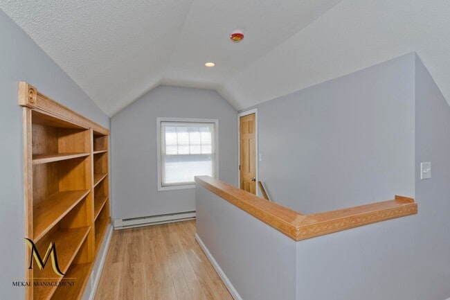 Building Photo - 3 Bedroom Single Family Home in East Forest Park Springfield, MA!