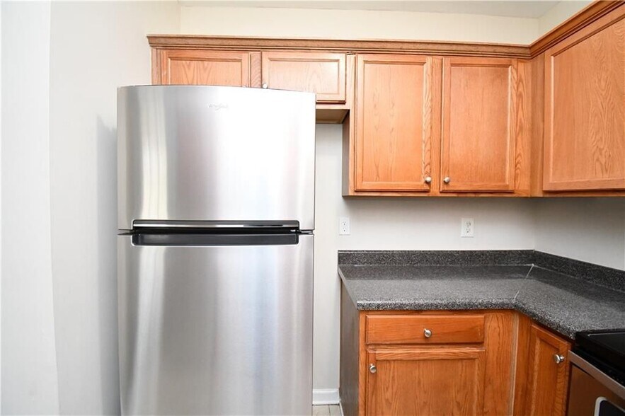 Building Photo - 639 Mill Stone Bluff
