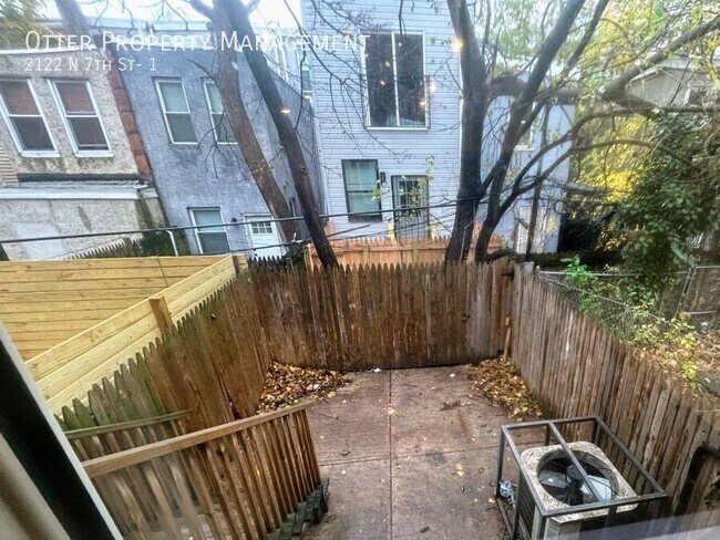 Building Photo - 2122 N 7th St