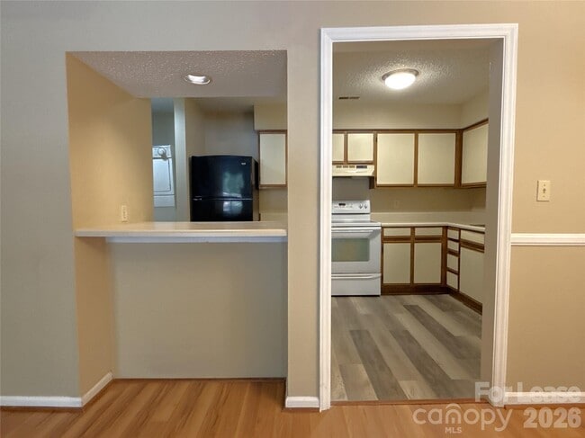 Building Photo - 1021 Churchill Downs Ct