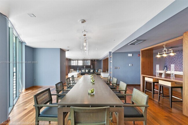 Building Photo - 325 Biscayne Blvd