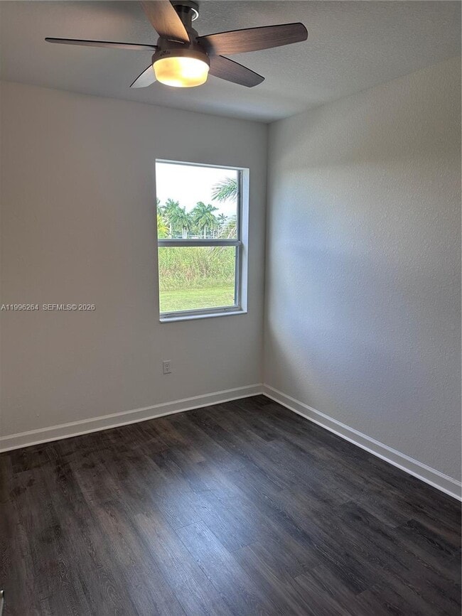 Building Photo - 2671 SE 10th St