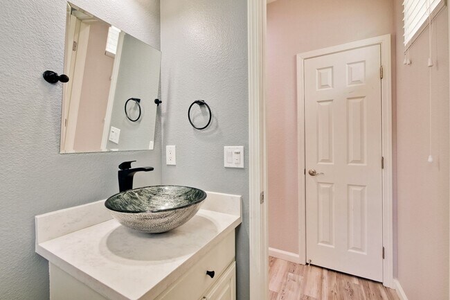 Building Photo - 309 Rayos Del Sol Dr