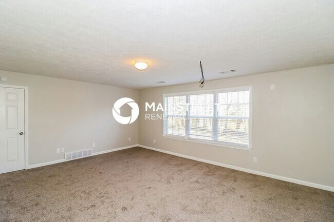 Building Photo - 5 Bedroom Pet-Friendly Home in CORDOVA, TN with Main Street Renewal