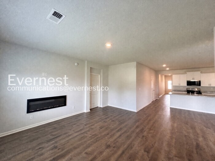 Building Photo - 8329 Gum Pond Dr