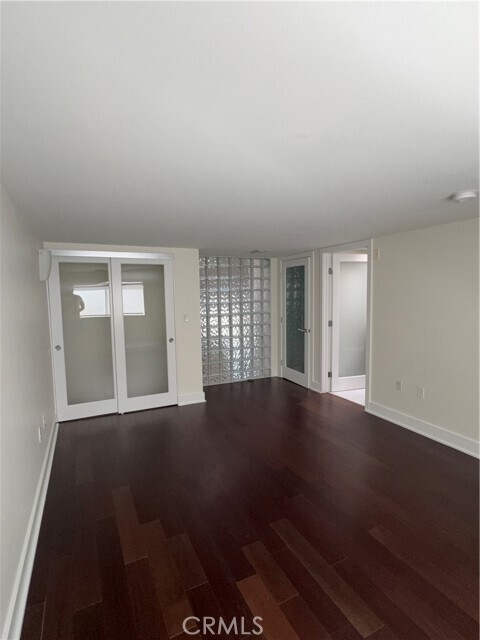 Building Photo - 600 Ridgeley Dr