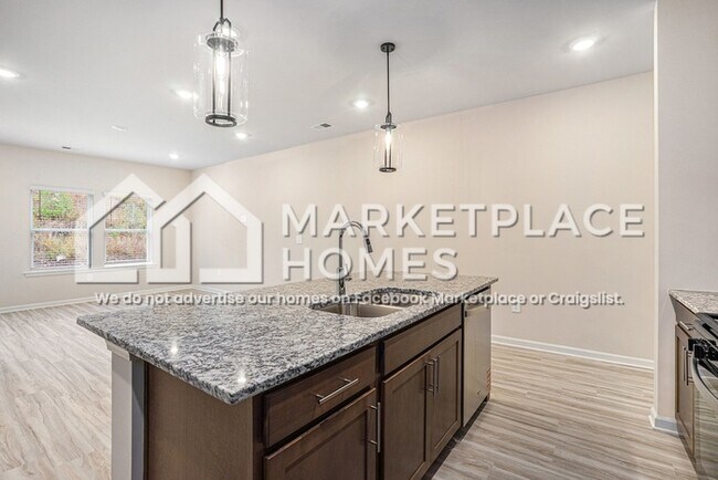 Building Photo - 2105 Avalon Rdg