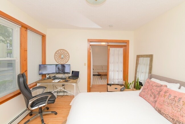 Building Photo - 315 St Paul St