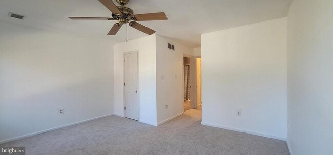 Building Photo - 10 Woodfield Dr