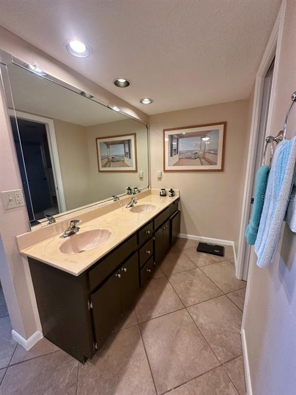 Building Photo - 401 150th Ave