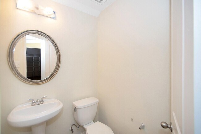 Building Photo - 17434 Solly Oak Pl