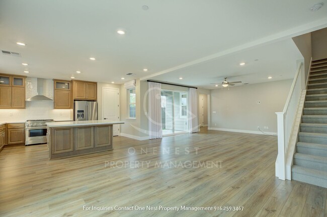 Building Photo - Luxury Living in Prime Granite Bay Location!