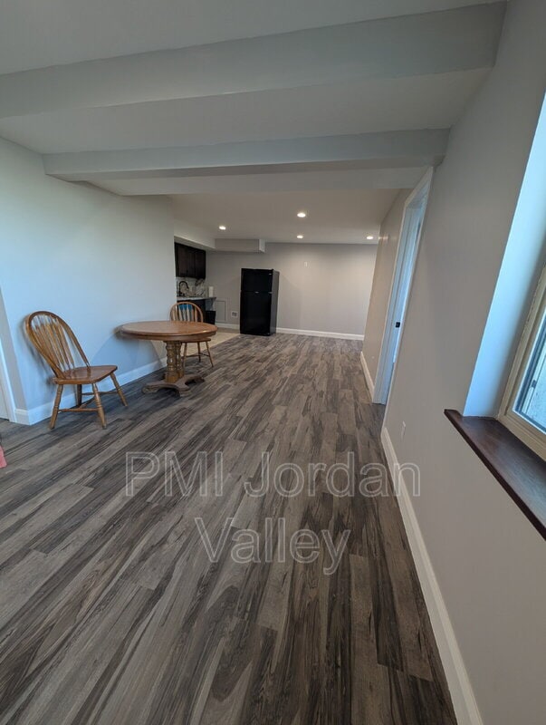 Building Photo - 408 RIGDON St