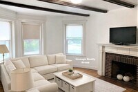 Building Photo - 157 Thorndike St