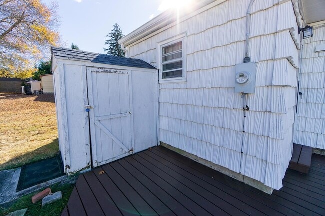 Building Photo - 318 Jefferson Ave