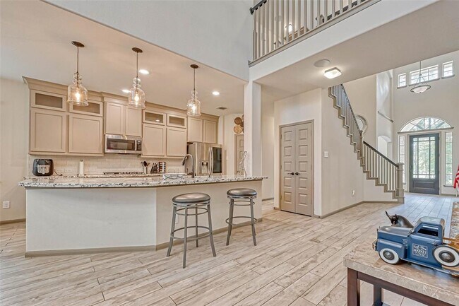Building Photo - 127 Teralyn Grv Lp