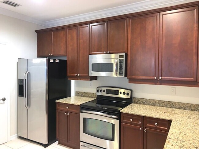 Building Photo - Condo for rent