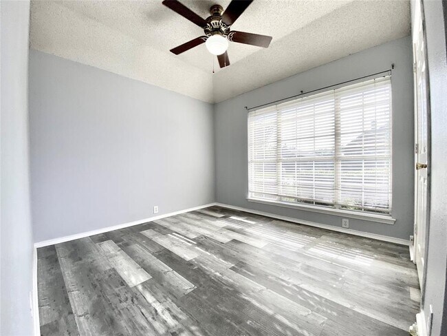 Building Photo - 103 Worchester Ln