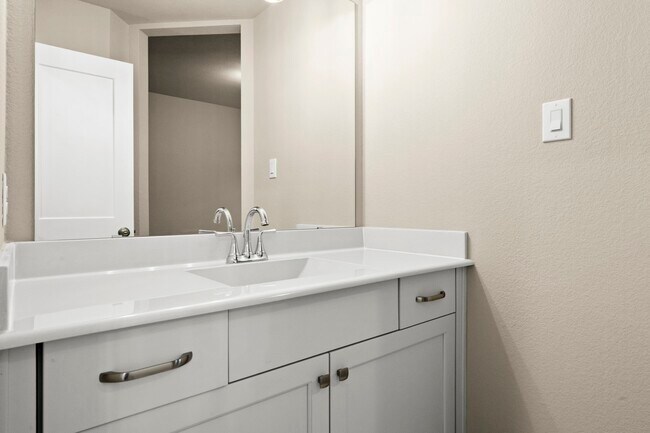 Building Photo - 29618 Mahogany View Ln