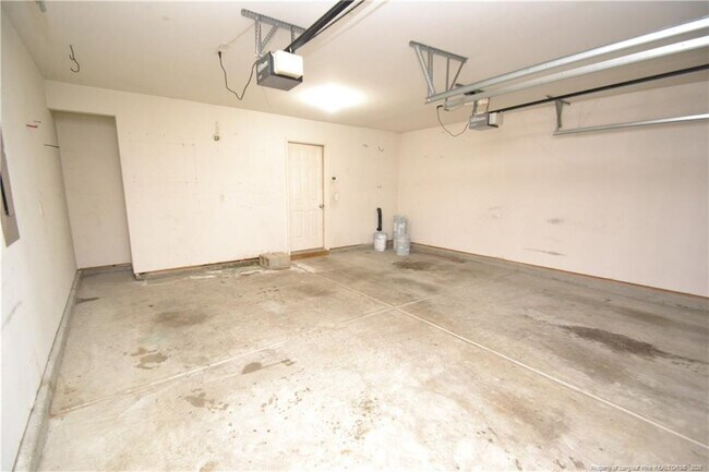Building Photo - 1428 Cricket Ridge Dr