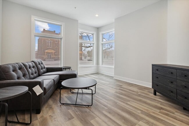 Building Photo - 1164 Terrace St