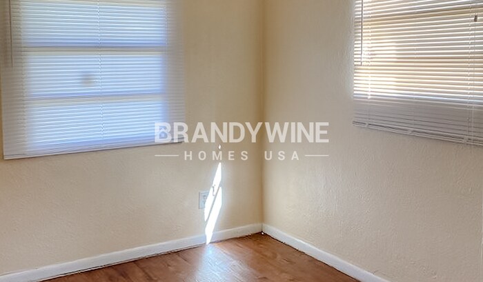 Building Photo - 9216 W Patterson St