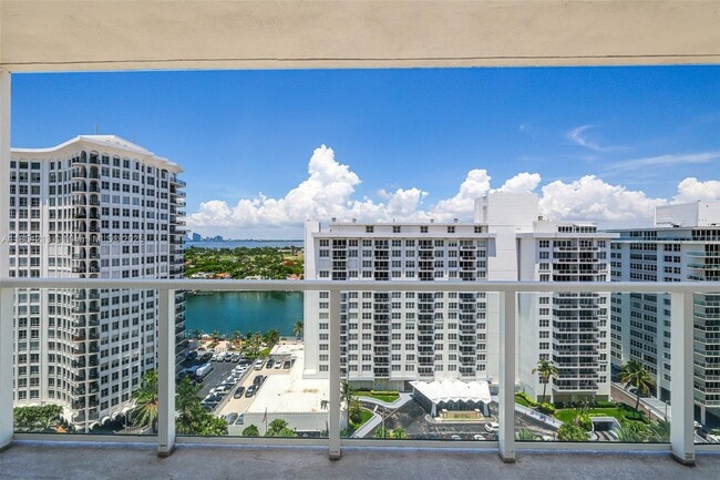 Building Photo - 5701 Collins Ave