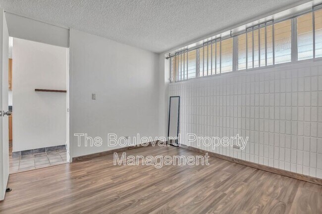 Building Photo - 4300 Waialae Ave