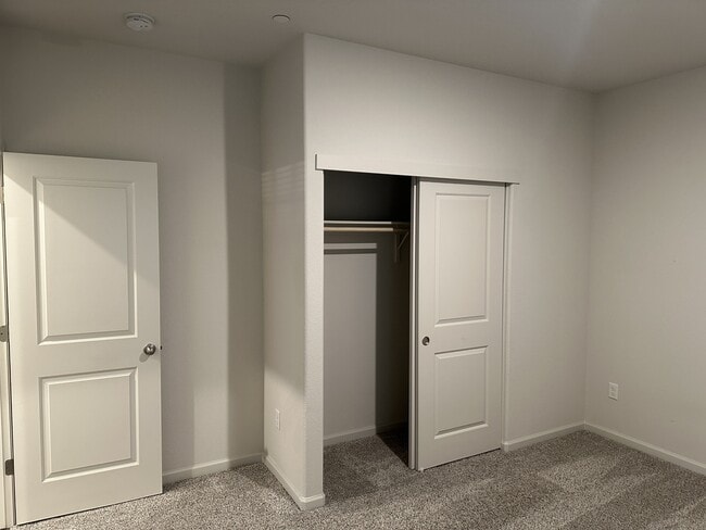 Building Photo - 7042 Mauna Loa Wy