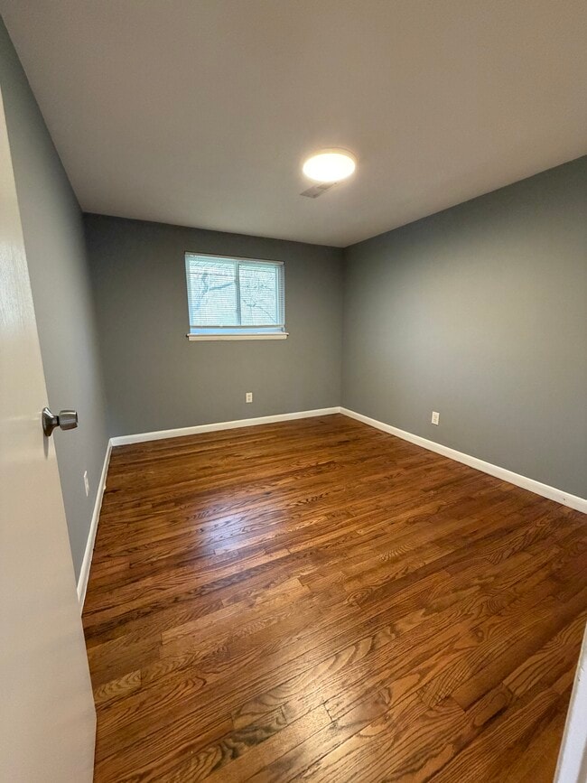 Building Photo - Clifton Place