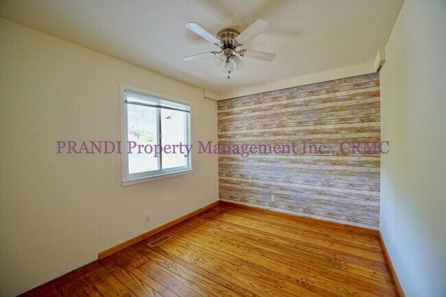 Building Photo - "Charming 4-Bed, 3-Bath Sanctuary in San R...