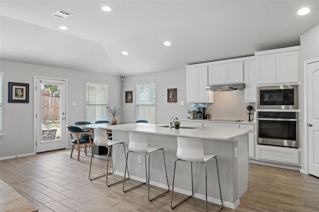 Building Photo - 4302 Liberty Ln