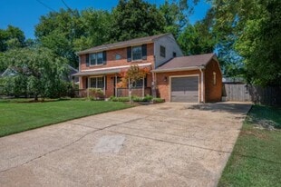 Building Photo - 3246 Cloverwood Dr