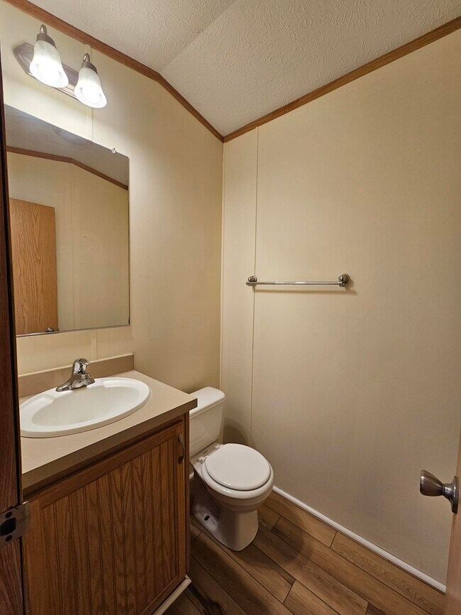 Building Photo - 54 Noble Ln