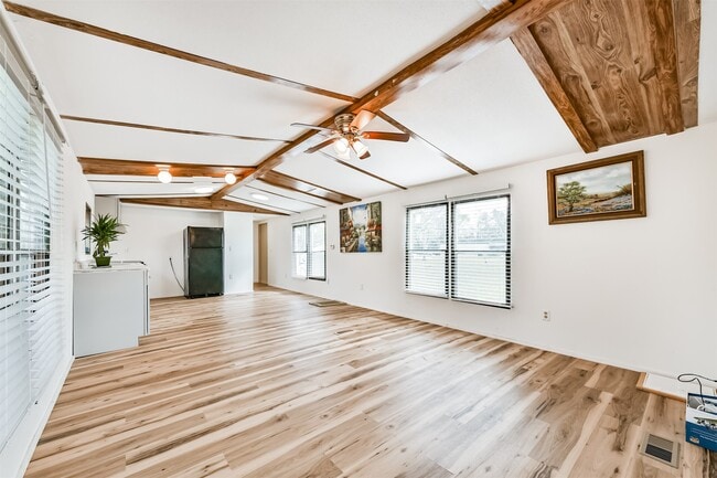 Building Photo - 1749 Max Rd