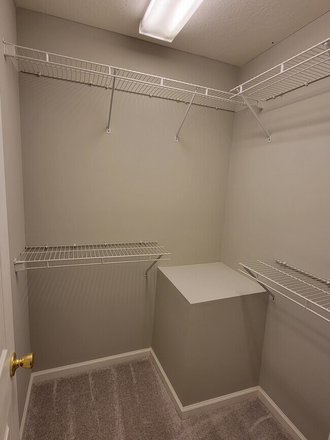 Building Photo - 109 Golf Club Ln