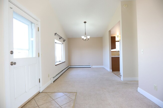 Building Photo - 2260 Papago Ct
