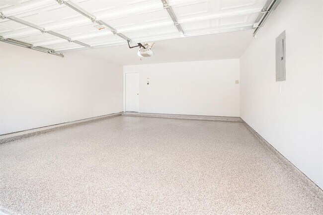 Building Photo - 403 Mystic Glen Loop