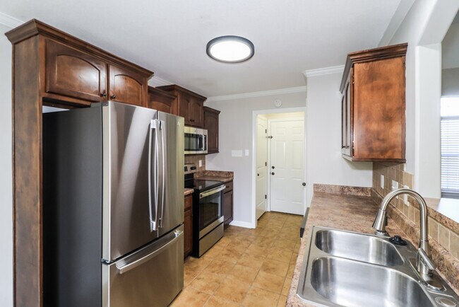 Building Photo - 35 Barkridge Dr