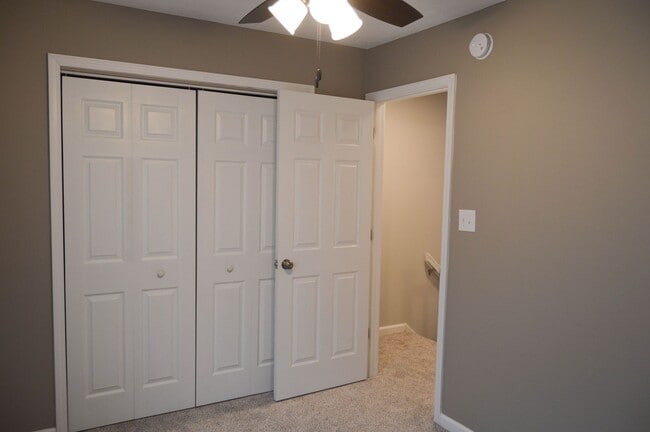 Building Photo - 2464 S Burberry Ln