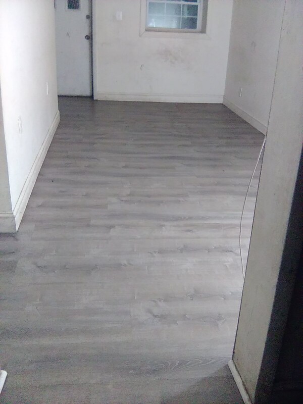 Building Photo - 325 Pershing Ave