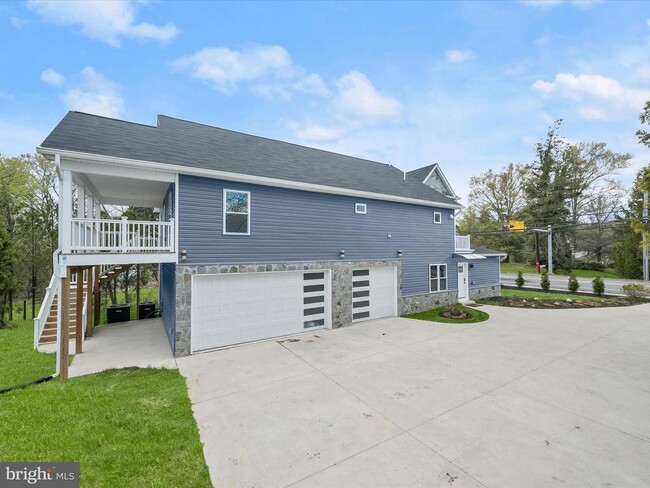 Building Photo - 700 Olney Sandy Spring Rd