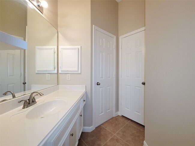 Building Photo - 9514 Garnet Falls Ln