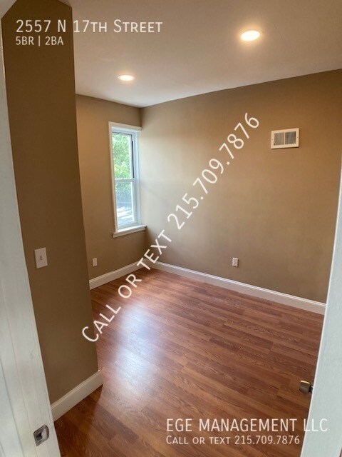 Building Photo - 2557 N 17th St