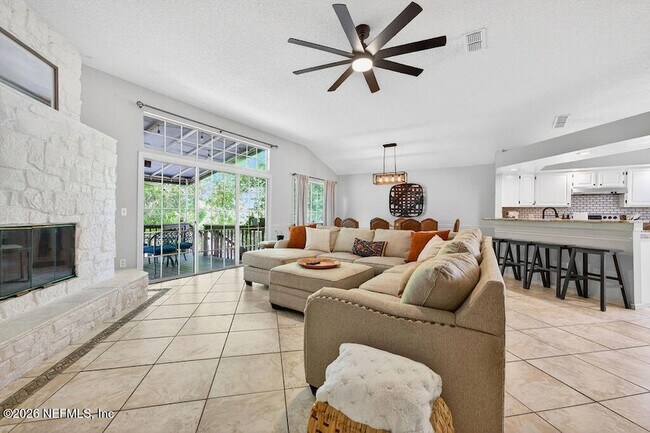 Building Photo - 3534 Millcrest Dr