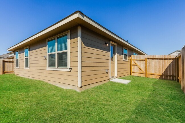Building Photo - 11127 N Lake Mist Ln