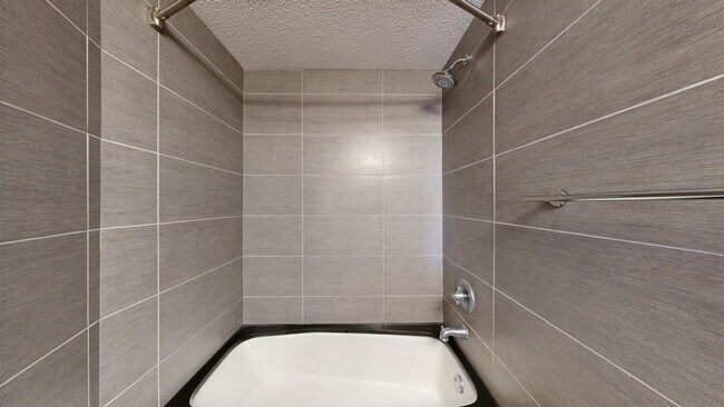 Building Photo - 3141 Dean Court #502